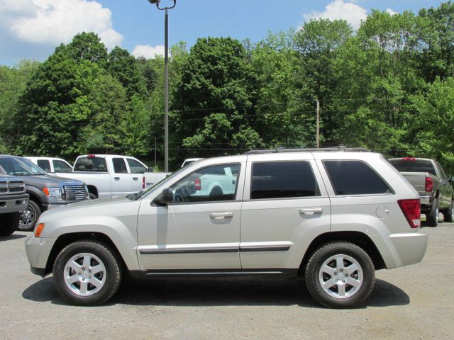 2008 Jeep Grand Cherokee LOW Miles NICE 4door Sedan