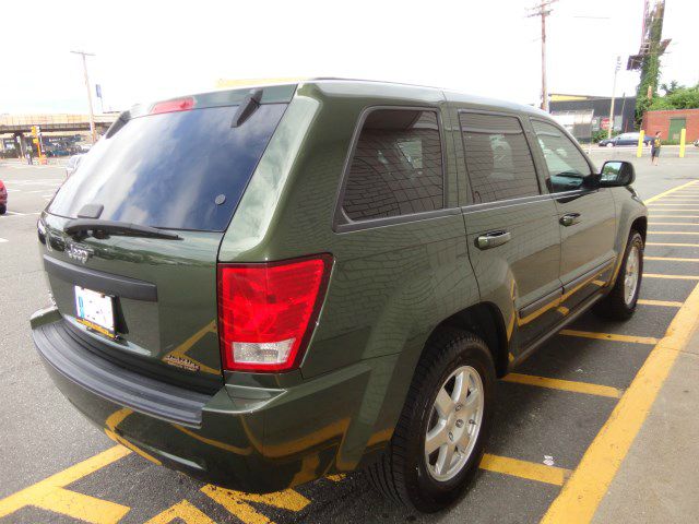 2008 Jeep Grand Cherokee Sport 2-owners