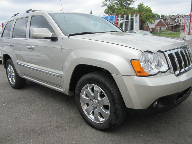 2008 Jeep Grand Cherokee 2.4i Sedan