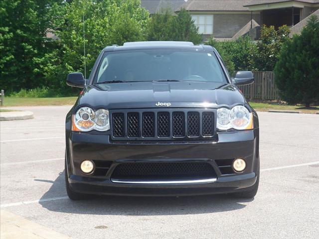 2009 Jeep Grand Cherokee 4WD Crew Cab SWB SE 4x4 Truck