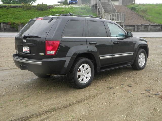 2009 Jeep Grand Cherokee SLT 25