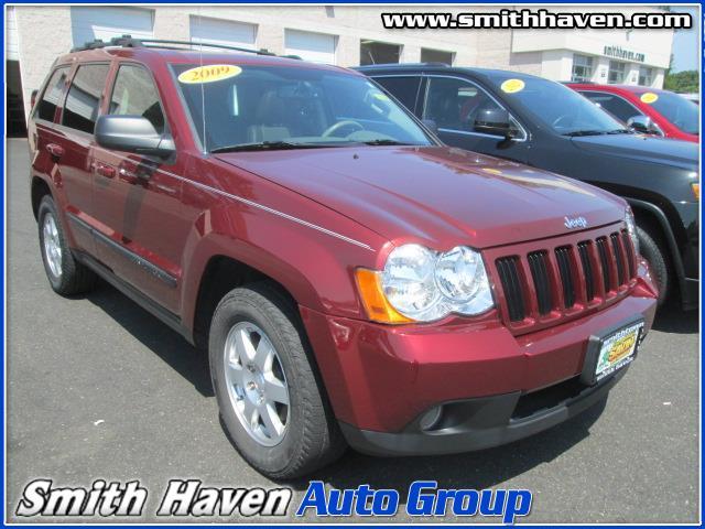 2009 Jeep Grand Cherokee 323i Sport Package