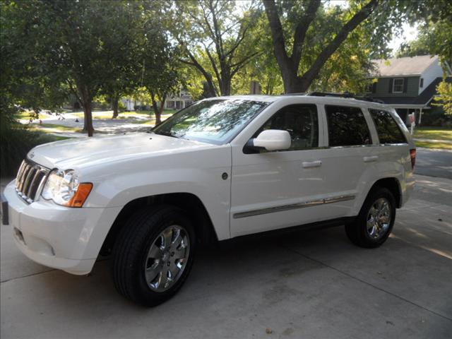 2009 Jeep Grand Cherokee SLT 25