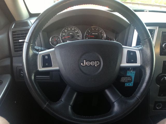 2009 Jeep Grand Cherokee LS