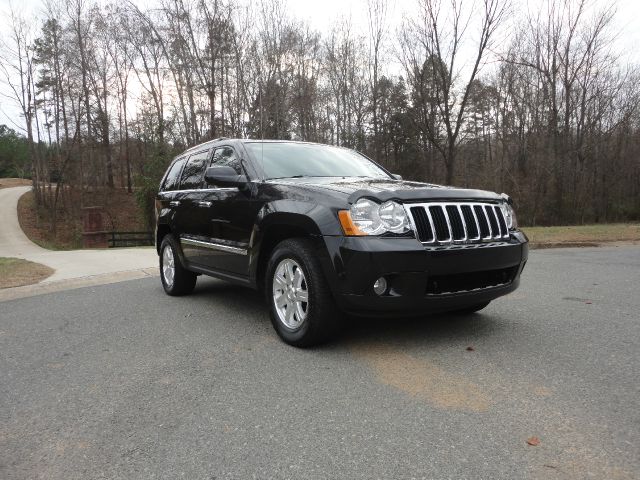 2010 Jeep Grand Cherokee Super