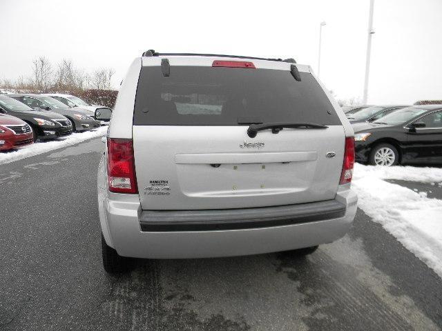 2010 Jeep Grand Cherokee 323i Sport Package