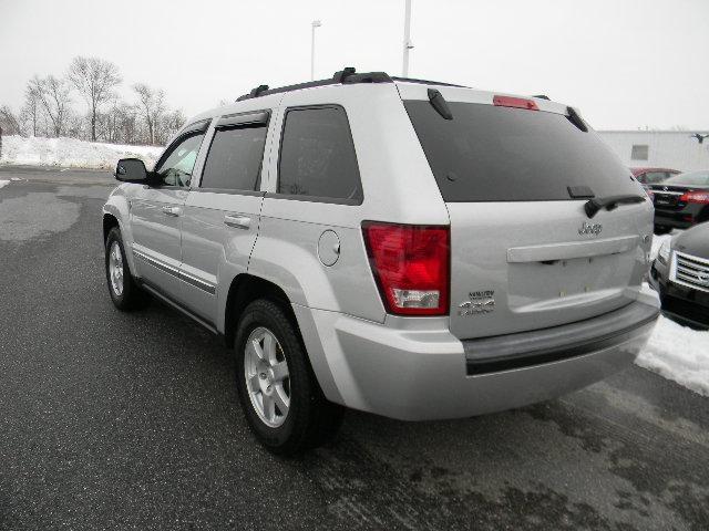 2010 Jeep Grand Cherokee 323i Sport Package