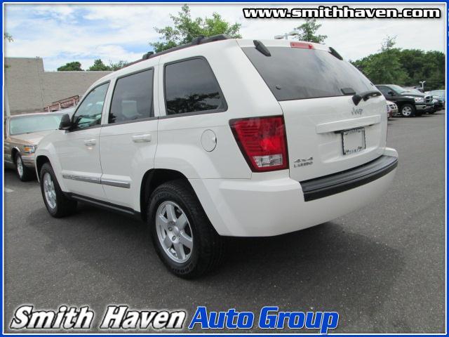 2010 Jeep Grand Cherokee 323i Sport Package