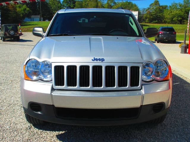 2010 Jeep Grand Cherokee Sedan 4dr