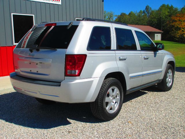 2010 Jeep Grand Cherokee Sedan 4dr