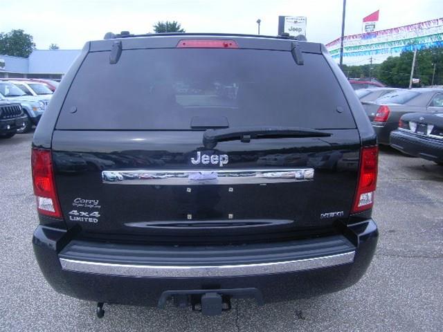 2010 Jeep Grand Cherokee SLT 25