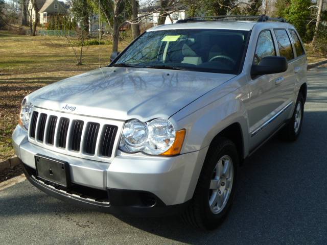 2010 Jeep Grand Cherokee LS