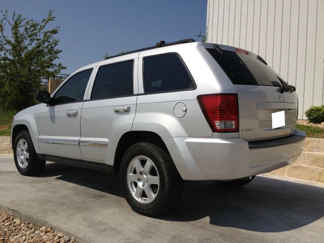 2010 Jeep Grand Cherokee Sedan 4dr