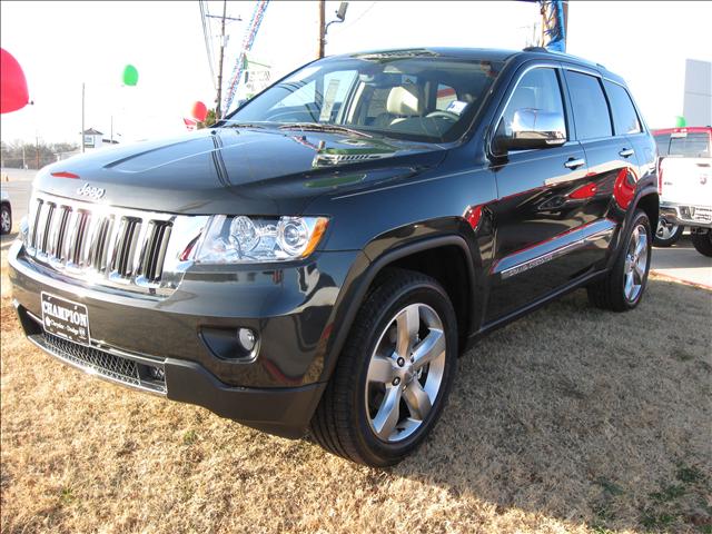 2011 Jeep Grand Cherokee SLT 25