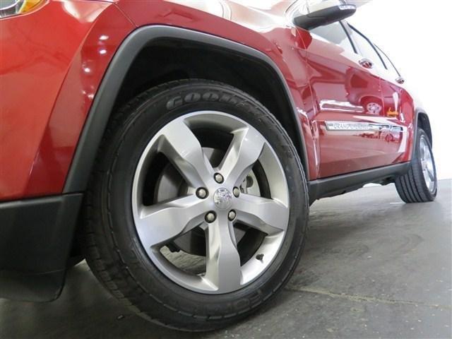 2011 Jeep Grand Cherokee SLT 25