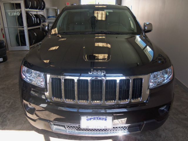 2011 Jeep Grand Cherokee Super