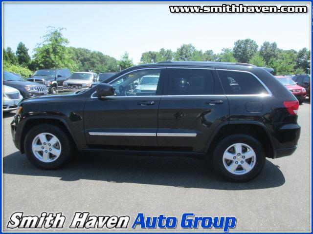 2011 Jeep Grand Cherokee LX Sunroof