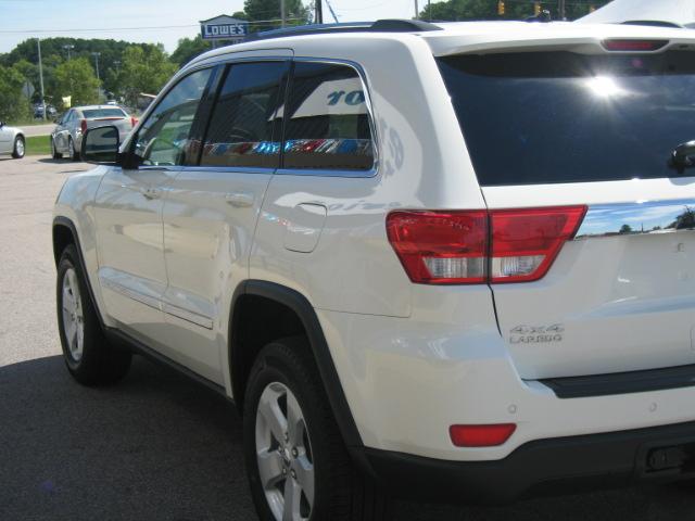 2011 Jeep Grand Cherokee LS