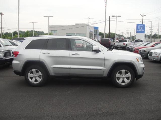 2011 Jeep Grand Cherokee LS