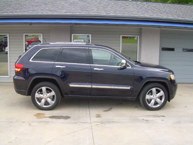 2011 Jeep Grand Cherokee Super