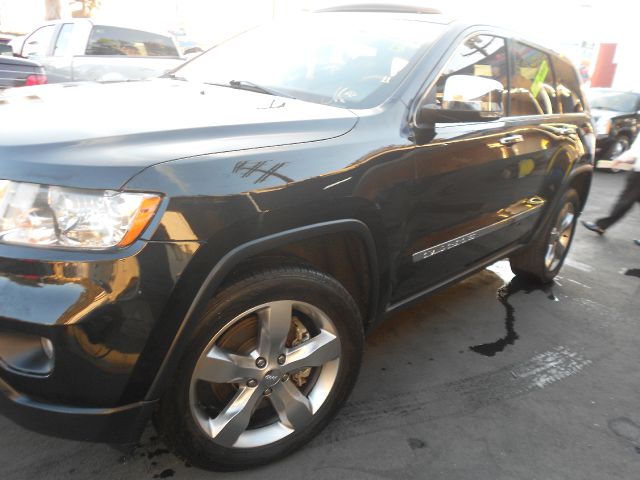 2011 Jeep Grand Cherokee 2.4i Sedan