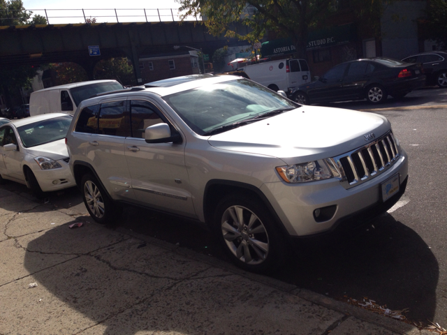 2011 Jeep Grand Cherokee Base W/nav.sys