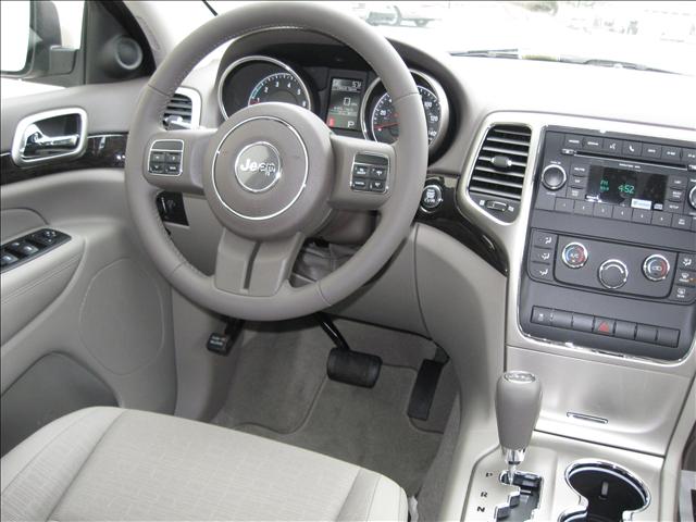 2011 Jeep Grand Cherokee LS