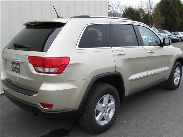 2011 Jeep Grand Cherokee LS