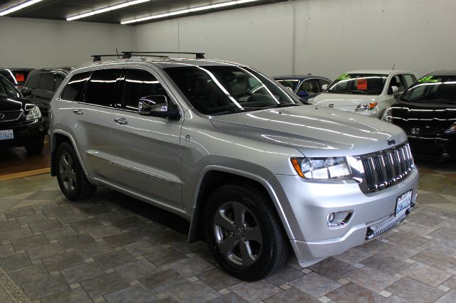 2011 Jeep Grand Cherokee LS Flex Fuel 4x4 This Is One Of Our Best Bargains