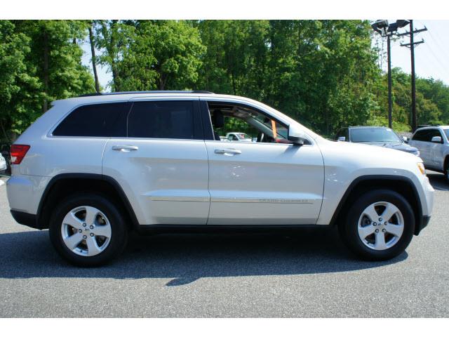 2011 Jeep Grand Cherokee LS