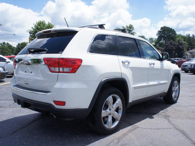 2011 Jeep Grand Cherokee SLT 25