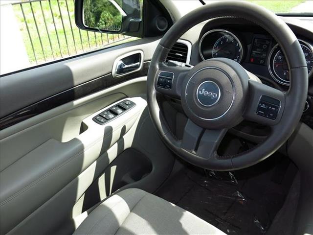 2011 Jeep Grand Cherokee LX Sunroof