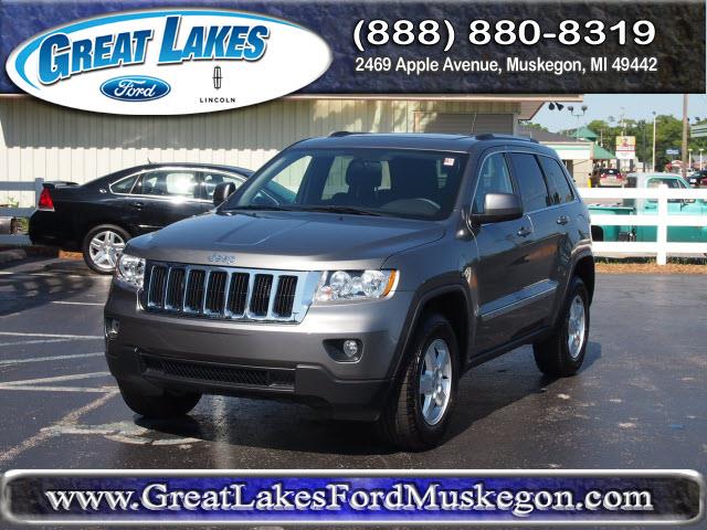 2012 Jeep Grand Cherokee LOW Miles NICE 4door Sedan