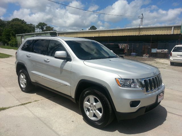 2012 Jeep Grand Cherokee Sedan 4dr