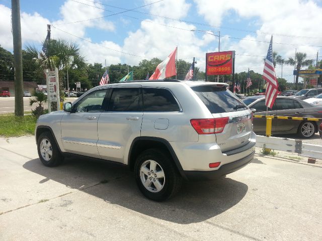 2012 Jeep Grand Cherokee Sedan 4dr