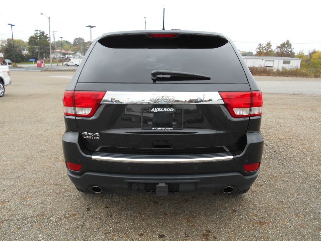 2013 Jeep Grand Cherokee Super