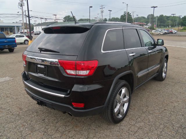 2013 Jeep Grand Cherokee 2.4i Sedan