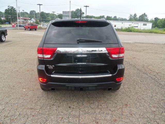 2013 Jeep Grand Cherokee 2.4i Sedan