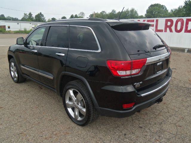 2013 Jeep Grand Cherokee 2.4i Sedan