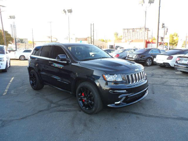 2013 Jeep Grand Cherokee 1500 Extended Cab LT