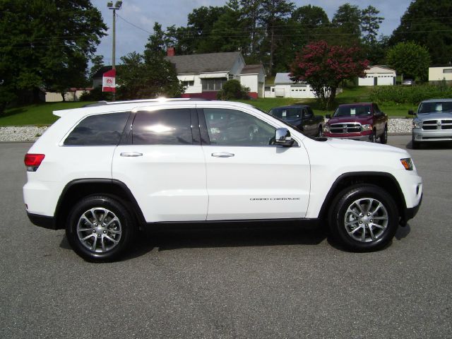 2014 Jeep Grand Cherokee Super