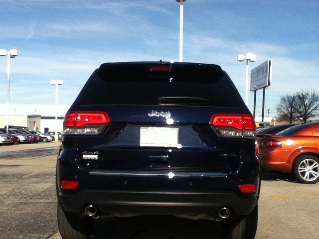 2014 Jeep Grand Cherokee SLT 25