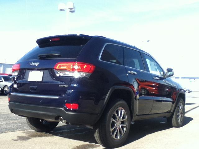 2014 Jeep Grand Cherokee SLT 25