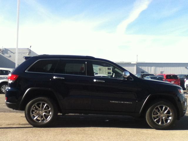 2014 Jeep Grand Cherokee SLT 25