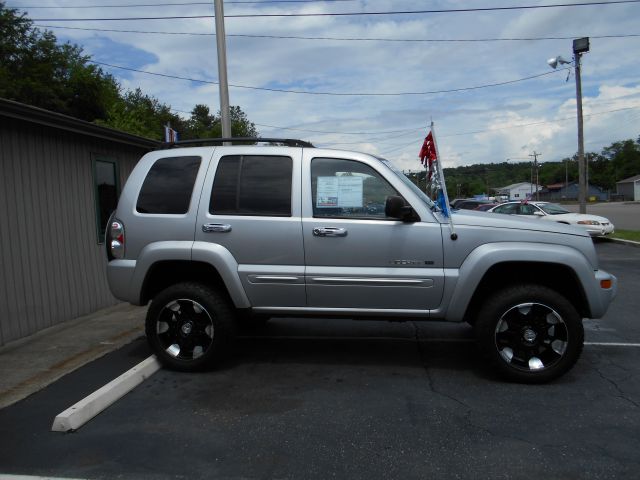 2002 Jeep Liberty Super