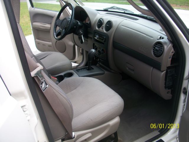 2002 Jeep Liberty Extended Cab V8 LT W/1lt