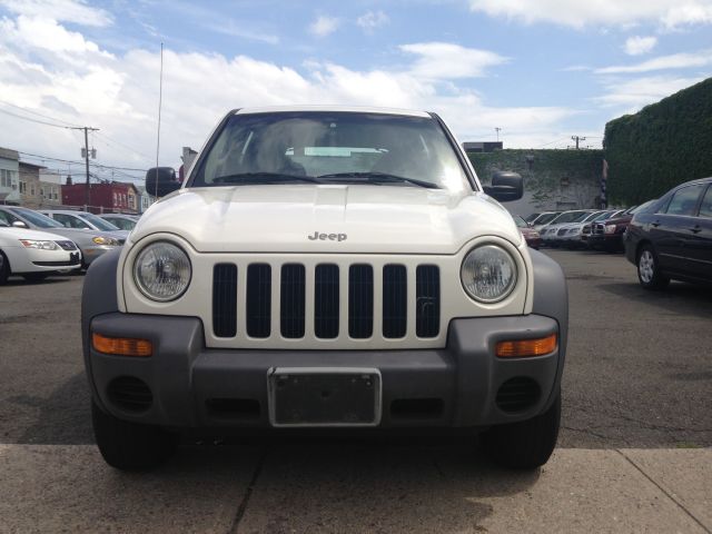 2002 Jeep Liberty LT. 4WD. Sunroof, Leather