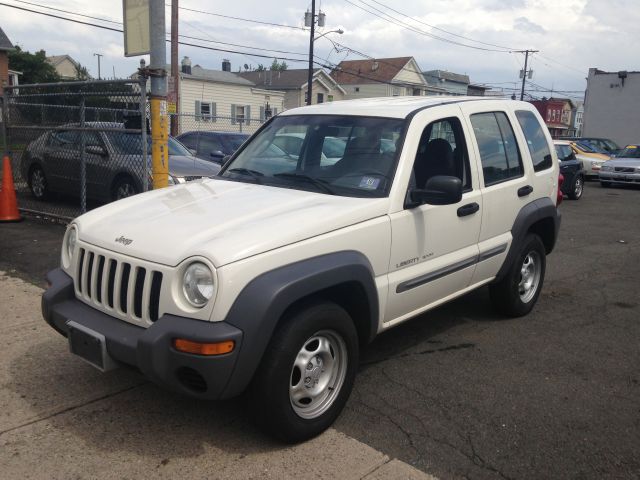 2002 Jeep Liberty LT. 4WD. Sunroof, Leather