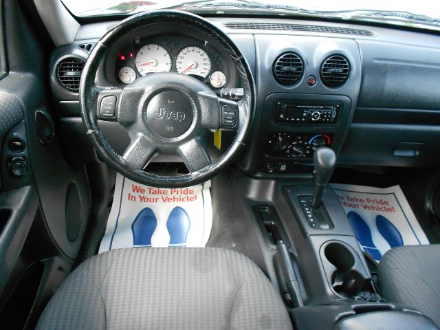 2002 Jeep Liberty Extended Cab V8 LT W/1lt