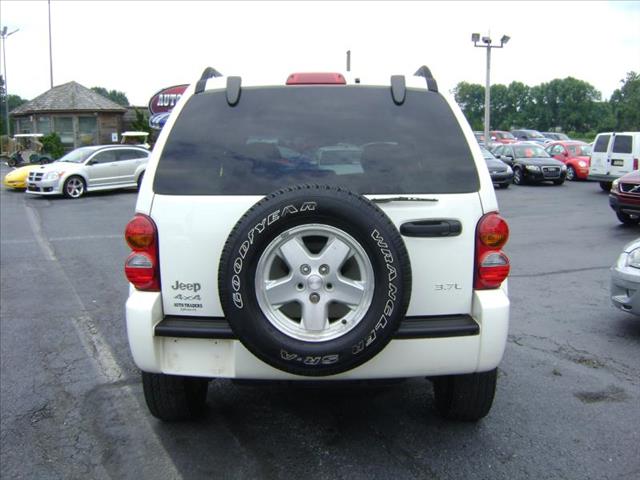 2003 Jeep Liberty SLT 25